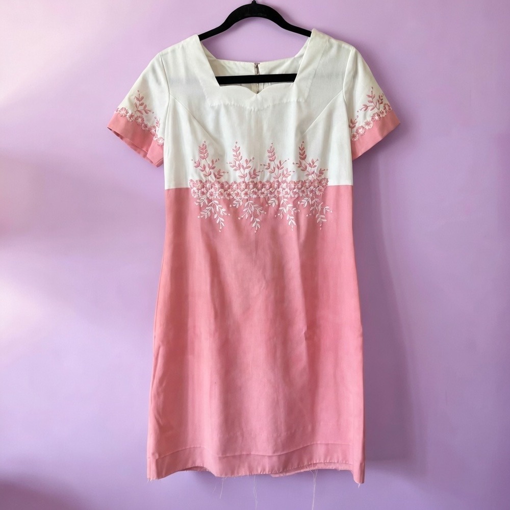 Vintage Pink White Colorblock Embroidered Floral Shift Dress Short Sleeve Medium